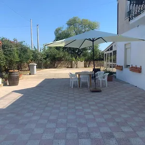 Il Casello Parcheggio Gratuito Villa