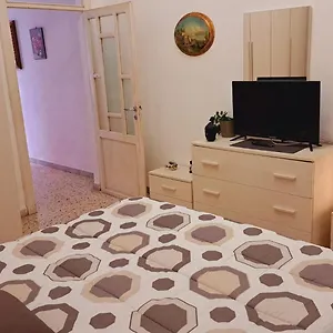 Lilly House Sciacca